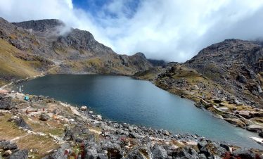 Gosaikunda lake